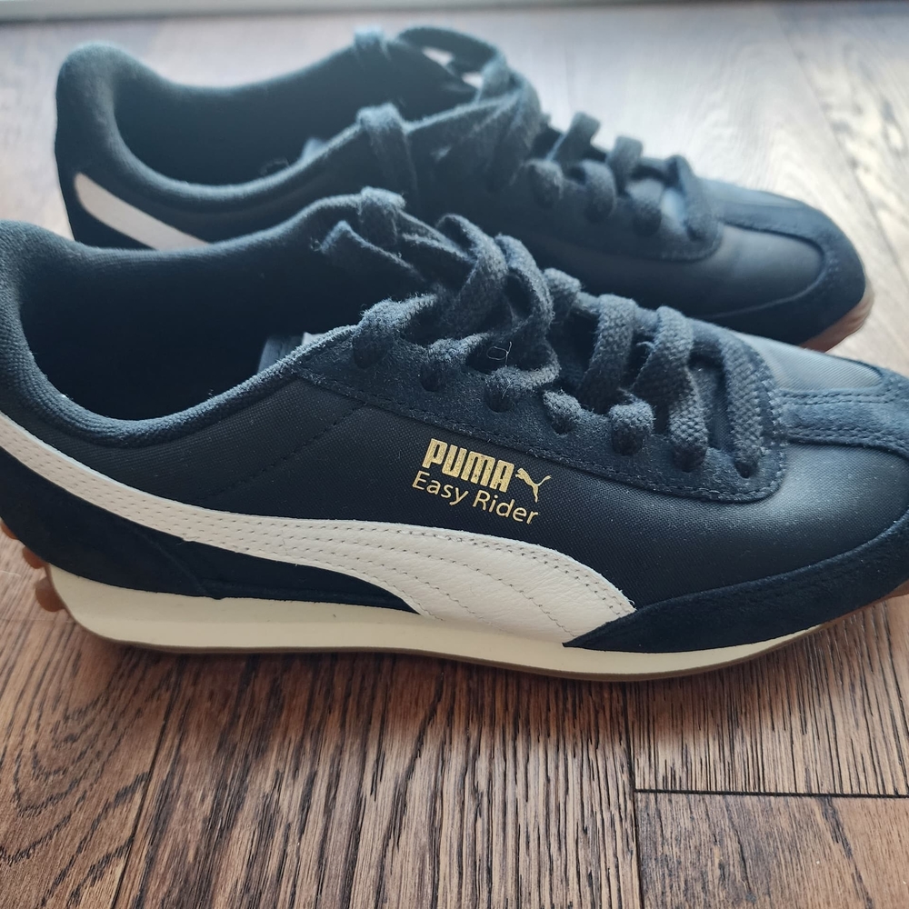 Puma Easy Rider Black and White Sneakers